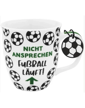 Tasse Nicht ansprechen, Fußball läuft